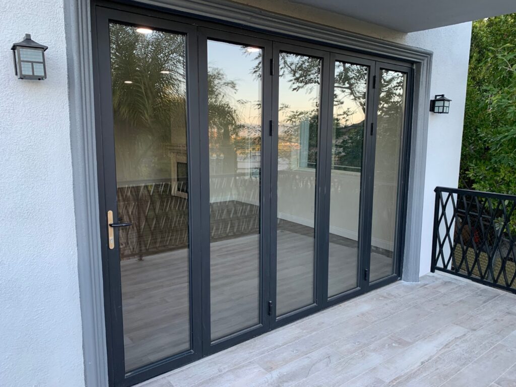 TEZA 75 SERIES BIFOLD DOOR