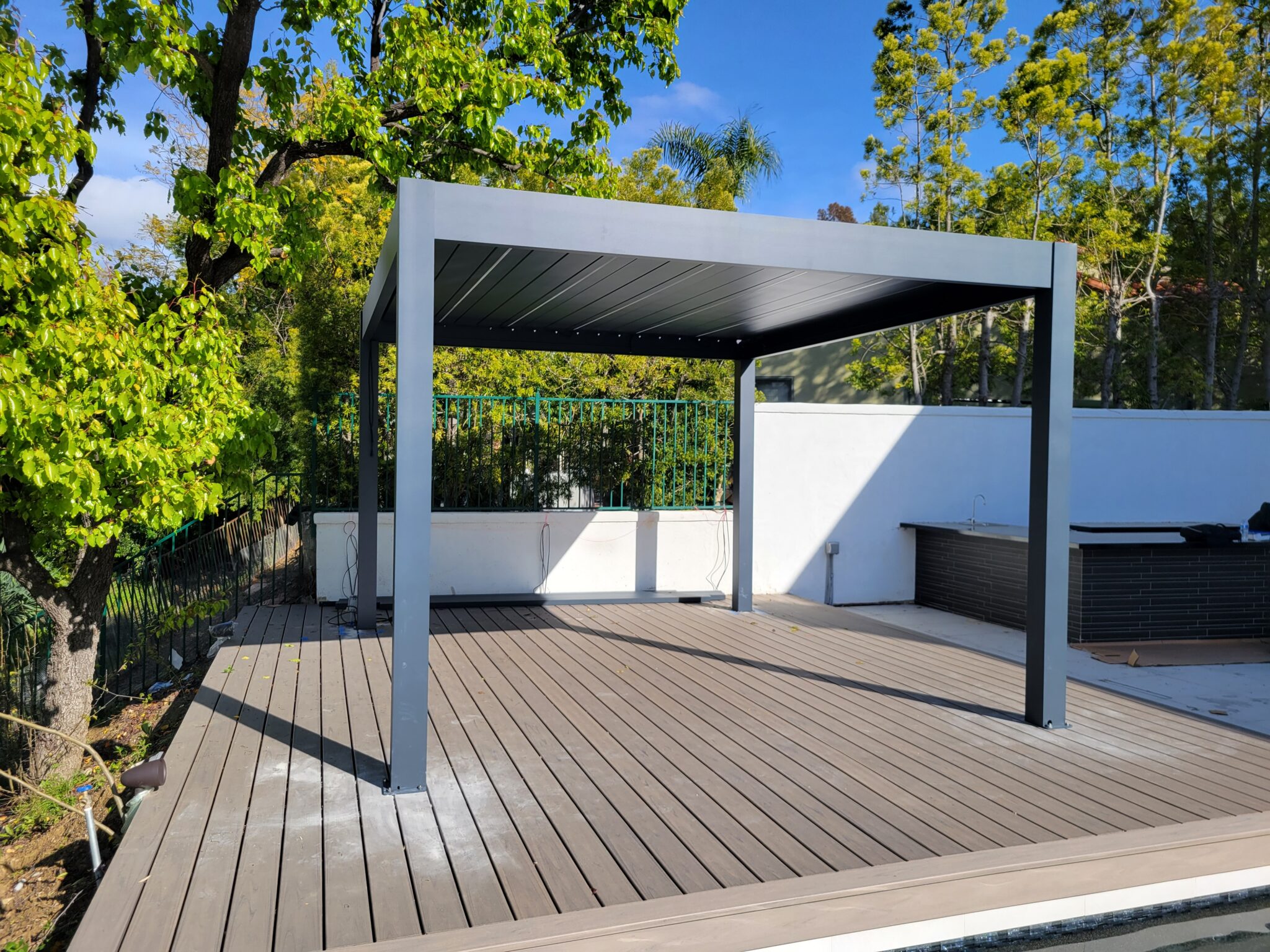 Teza Custom Pergola