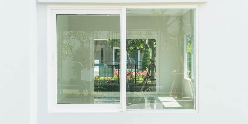 Horizontal vs Vertical Sliding Windows: Which is Better?