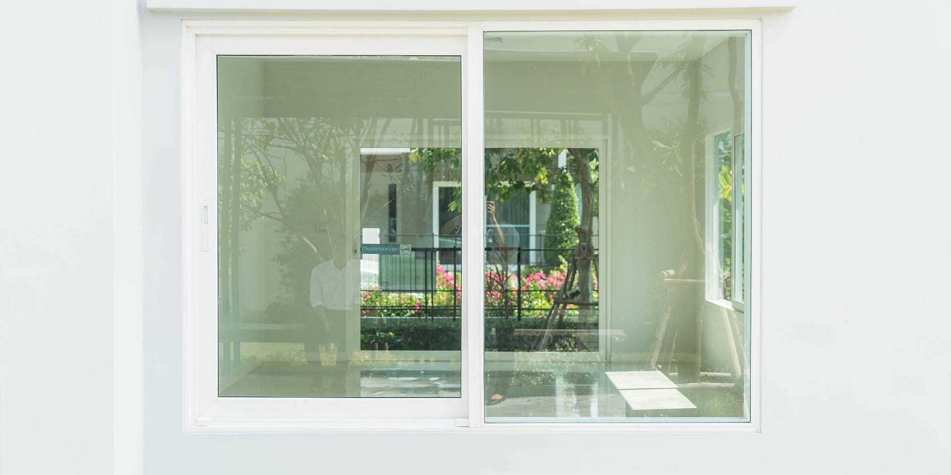 Horizontal vs Vertical Sliding Windows: Which is Better?